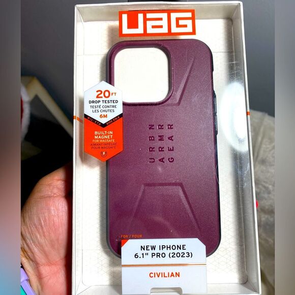 Urban Armor Gear case for iPhone 15 pro in Bordeaux NWT - Picture 1 of 8